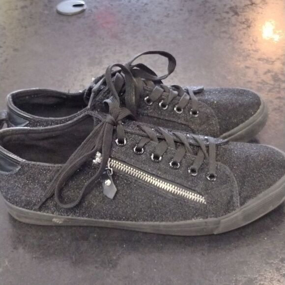 Maurices shoes  - Picture 1 of 5